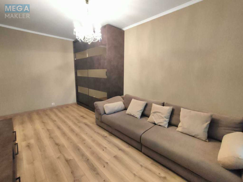Продаж 3 кімнатної квартири (73/42/8,4), 12 пов. 18 пов. будинку, <a class="location-link" href="/kiev/" title="Недвижимость Київ">Київ</a>, <a class="location-link" href="/kiev/goloseevskij/" title="Недвижимость Голосіївський район">Голосіївський р-н</a>, Академіка Заболотного вул., 28 (изображение 16)