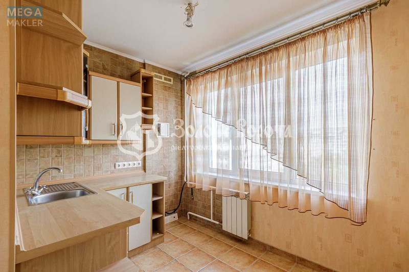 Продаж 3 кімнатної квартири (66,5/47,9/7,6), 8 пов. 9 пов. будинку, <a class="location-link" href="/kiev/" title="Недвижимость Київ">Київ</a>, <a class="location-link" href="/kiev/dneprovskij/" title="Недвижимость Дніпровський район">Дніпровський р-н</a>, Перова бульв., 48а (изображение 9)