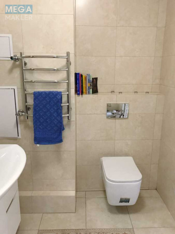 Оренда 3 кімнатної квартири, <a class="location-link" href="/kiev/" title="Недвижимость Київ">Київ</a>, <a class="location-link" href="/kiev/goloseevskij/" title="Недвижимость Голосіївський район">Голосіївський р-н</a>, Степана Рудницкого ул., 3/7 (изображение 9)