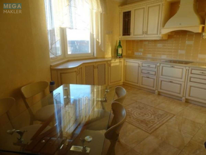 Оренда 3 кімнатної квартири, <a class="location-link" href="/kiev/" title="Недвижимость Київ">Київ</a>, <a class="location-link" href="/kiev/goloseevskij/" title="Недвижимость Голосіївський район">Голосіївський р-н</a>, Степана Рудницкого ул., 3/7 (изображение 14)