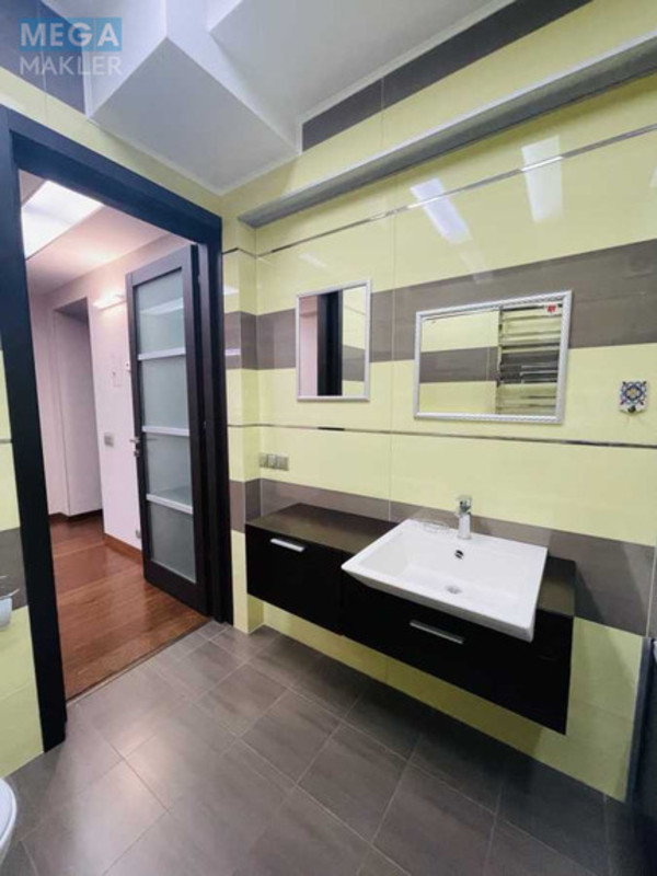 Оренда 3 кімнатної квартири, <a class="location-link" href="/kiev/" title="Недвижимость Київ">Київ</a>, <a class="location-link" href="/kiev/pecherskij/" title="Недвижимость Печерський район">Печерський р-н</a>, Панаса Мирного вул., 12 (изображение 11)