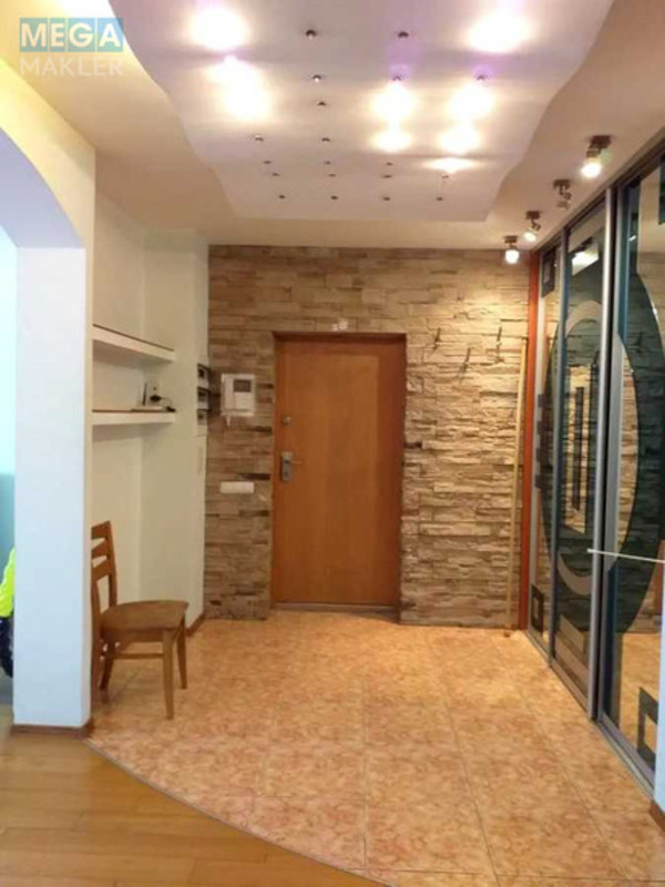 Продаж 3 кімнатної квартири (125/85/23), 7 пов. 9 пов. будинку, <a class="location-link" href="/kiev/" title="Недвижимость Київ">Київ</a>, <a class="location-link" href="/kiev/dneprovskij/" title="Недвижимость Дніпровський район">Дніпровський р-н</a>, Раисы Окипной ул., 4 (изображение 9)