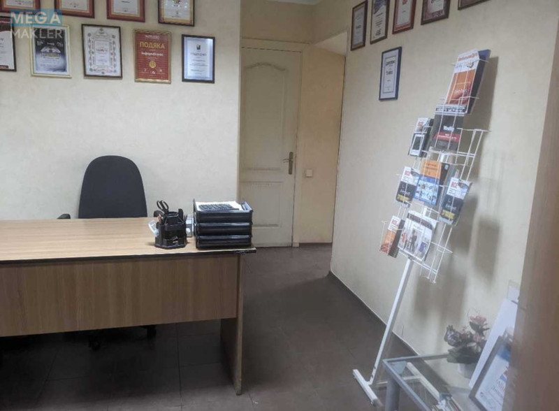 Продаж 3 кімнатної квартири (56/39/6), 1 пов. 5 пов. будинку, <a class="location-link" href="/kiev/" title="Недвижимость Київ">Київ</a>, <a class="location-link" href="/kiev/shevchenkovskij/" title="Недвижимость Шевченківський район">Шевченківський р-н</a>, Дегтяревская ул., 28 (изображение 7)