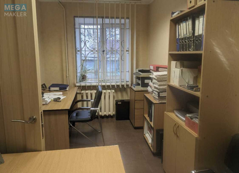 Продаж 3 кімнатної квартири (56/39/6), 1 пов. 5 пов. будинку, <a class="location-link" href="/kiev/" title="Недвижимость Київ">Київ</a>, <a class="location-link" href="/kiev/shevchenkovskij/" title="Недвижимость Шевченківський район">Шевченківський р-н</a>, Дегтяревская ул., 28 (изображение 8)