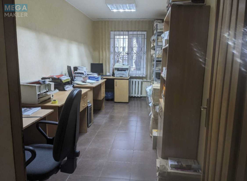 Продаж 3 кімнатної квартири (56/39/6), 1 пов. 5 пов. будинку, <a class="location-link" href="/kiev/" title="Недвижимость Київ">Київ</a>, <a class="location-link" href="/kiev/shevchenkovskij/" title="Недвижимость Шевченківський район">Шевченківський р-н</a>, Дегтяревская ул., 28 (изображение 11)
