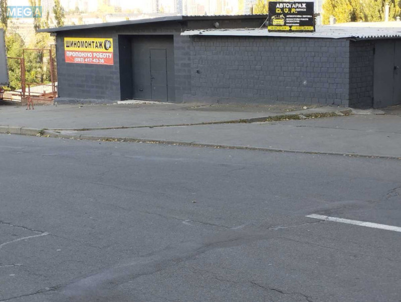 Оренда комерційної нерухомості, 48 кв.м, <a class="location-link" href="/kiev/" title="Недвижимость Київ">Київ</a>, <a class="location-link" href="/kiev/solomenskij/" title="Недвижимость Солом'янський район">Солом'янський р-н</a>, Юлиуса Фучика ул., 12 (изображение 4)
