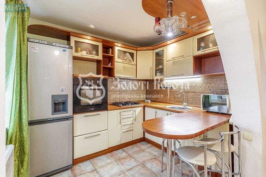 Продаж 3 кімнатної квартири (59,4/42/7,6), 9 пов. 9 пов. будинку, <a class="location-link" href="/kiev/" title="Недвижимость Київ">Київ</a>, <a class="location-link" href="/kiev/shevchenkovskij/" title="Недвижимость Шевченківський район">Шевченківський р-н</a>, Щусєва вул., 40 (изображение 5)