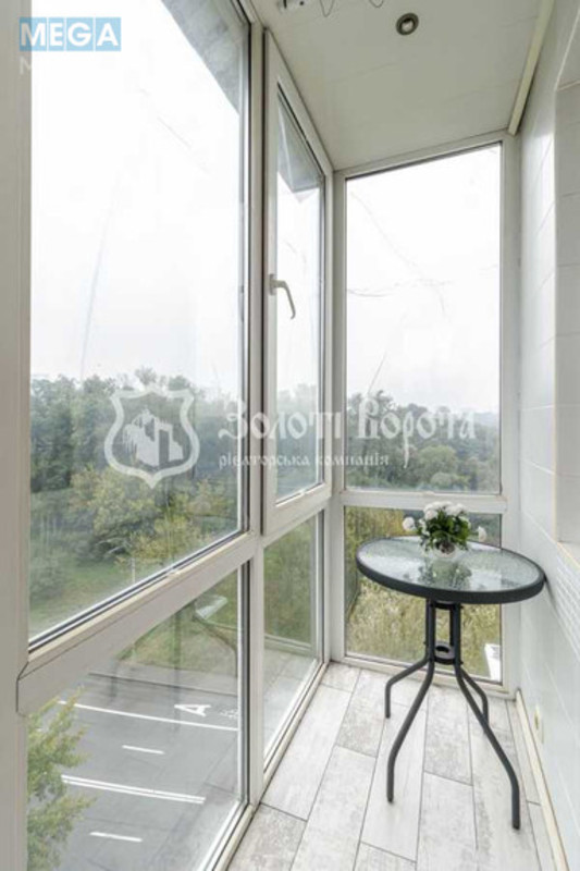 Продаж 3 кімнатної квартири (59,4/42/7,6), 9 пов. 9 пов. будинку, <a class="location-link" href="/kiev/" title="Недвижимость Київ">Київ</a>, <a class="location-link" href="/kiev/shevchenkovskij/" title="Недвижимость Шевченківський район">Шевченківський р-н</a>, Щусєва вул., 40 (изображение 9)