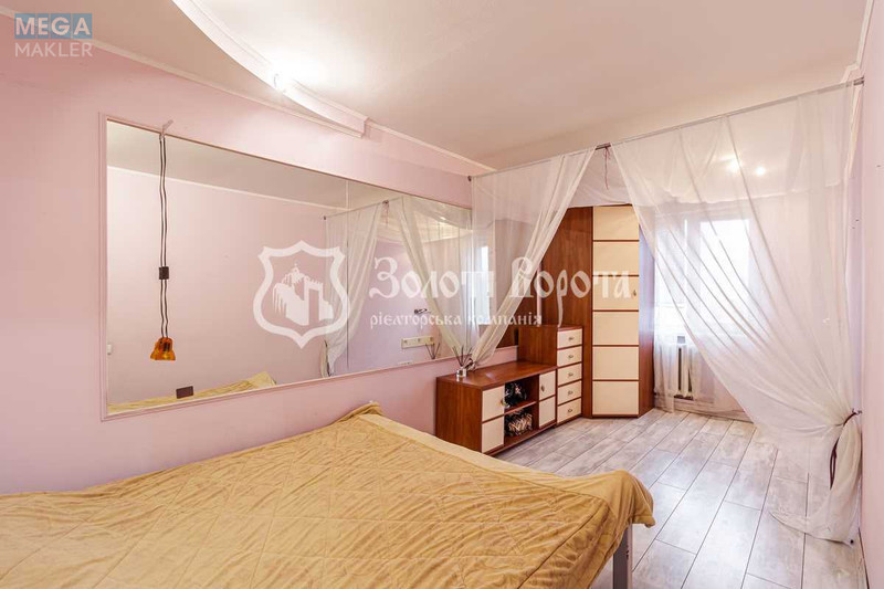 Продаж 3 кімнатної квартири (59,4/42/7,6), 9 пов. 9 пов. будинку, <a class="location-link" href="/kiev/" title="Недвижимость Київ">Київ</a>, <a class="location-link" href="/kiev/shevchenkovskij/" title="Недвижимость Шевченківський район">Шевченківський р-н</a>, Щусєва вул., 40 (изображение 10)