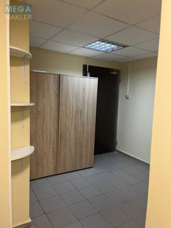 Оренда комерційної нерухомості, 80 кв.м, под офис, <a class="location-link" href="/kiev/" title="Недвижимость Київ">Київ</a>, <a class="location-link" href="/kiev/darnickij/" title="Недвижимость Дарницький район">Дарницький р-н</a>, Срібнокільська вул., 22 (изображение 4)
