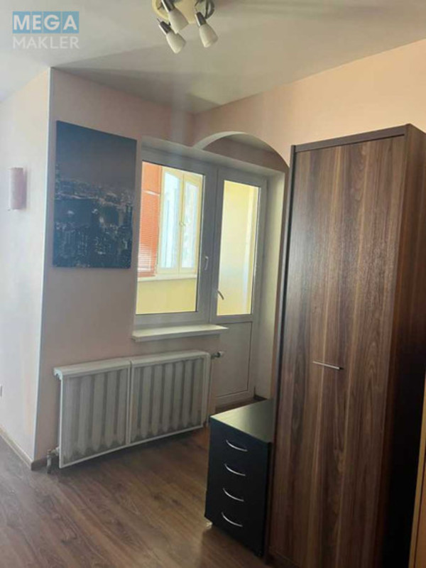 Оренда комерційної нерухомості, 80 кв.м, под офис, <a class="location-link" href="/kiev/" title="Недвижимость Київ">Київ</a>, <a class="location-link" href="/kiev/darnickij/" title="Недвижимость Дарницький район">Дарницький р-н</a>, Срібнокільська вул., 22 (изображение 16)