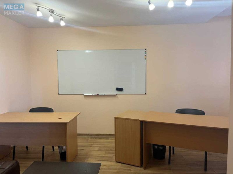 Оренда комерційної нерухомості, 80 кв.м, под офис, <a class="location-link" href="/kiev/" title="Недвижимость Київ">Київ</a>, <a class="location-link" href="/kiev/darnickij/" title="Недвижимость Дарницький район">Дарницький р-н</a>, Срібнокільська вул., 22 (изображение 20)