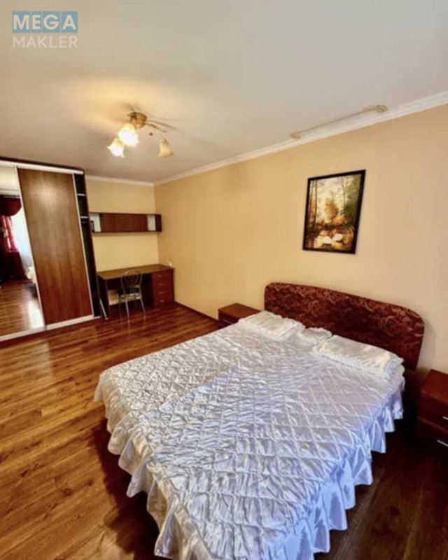 Продаж 1 кімнатної квартири (30/17/6), 1 пов. 5 пов. будинку, <a class="location-link" href="/kiev/" title="Недвижимость Київ">Київ</a>, <a class="location-link" href="/kiev/podolskij/" title="Недвижимость Подільський район">Подільський р-н</a>, Вишгородська вул., 46А (изображение 4)