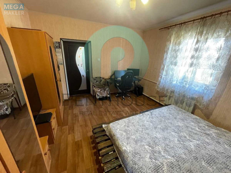 Продаж дома, 1&nbsp; поверх, 173&nbsp;кв.м, 8&nbsp;кімнат, ділянка 10&nbsp;соток, <a class="location-link" href="/kiev/" title="Недвижимость Київ">Київ</a>, <a class="location-link" href="/kiev/darnickij/" title="Недвижимость Дарницький район">Дарницький р-н</a>, Луговой пер., 8 (изображение 6)
