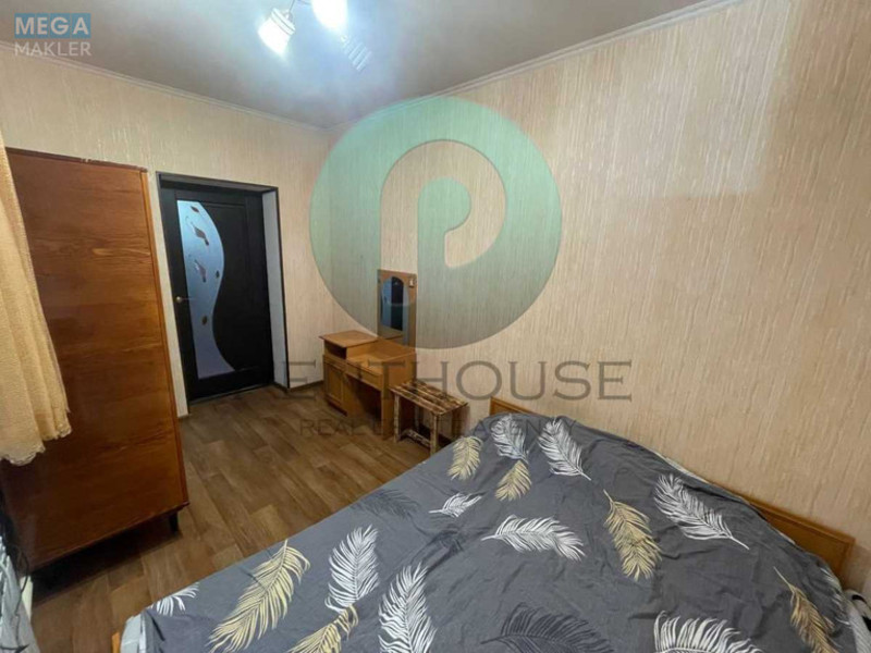 Продаж дома, 1&nbsp; поверх, 173&nbsp;кв.м, 8&nbsp;кімнат, ділянка 10&nbsp;соток, <a class="location-link" href="/kiev/" title="Недвижимость Київ">Київ</a>, <a class="location-link" href="/kiev/darnickij/" title="Недвижимость Дарницький район">Дарницький р-н</a>, Луговой пер., 8 (изображение 8)