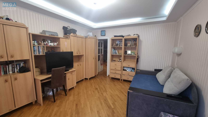 Продаж 3 кімнатної квартири (108,6/59,1/13,4), 6 пов. 17 пов. будинку, <a class="location-link" href="/kiev/" title="Недвижимость Київ">Київ</a>, <a class="location-link" href="/kiev/goloseevskij/" title="Недвижимость Голосіївський район">Голосіївський р-н</a>, Саперно-Слободская ул., 8 (изображение 9)