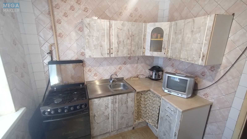 Продаж 3 кімнатної квартири (74/42,4/7,4), 6 пов. 9 пов. будинку, <a class="location-link" href="/kiev/" title="Недвижимость Київ">Київ</a>, <a class="location-link" href="/kiev/obolonskij/" title="Недвижимость Оболонський район">Оболонський р-н</a>, Героїв Сталінграду просп., 42 (изображение 10)