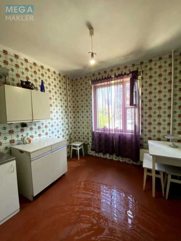 Продаж 2 кімнатної квартири (54/30,5/8), 3 пов. 9 пов. будинку, <a class="location-link" href="/kiev/" title="Недвижимость Київ">Київ</a>, <a class="location-link" href="/kiev/svyatoshinskij/" title="Недвижимость Святошинський район">Святошинський р-н</a>, Чистяківська вул., 7 (изображение 2)