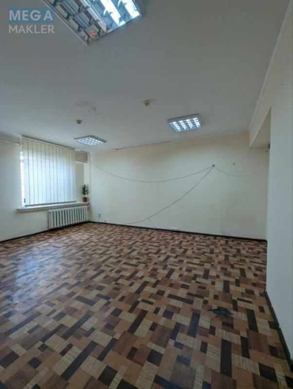 Оренда комерційної нерухомості, 35&nbsp;кв.м, под офис, <a class="location-link" href="/kiev/" title="Недвижимость Київ">Київ</a>, <a class="location-link" href="/kiev/shevchenkovskij/" title="Недвижимость Шевченківський район">Шевченківський р-н</a>, Берестейський просп., 20 (изображение 3)