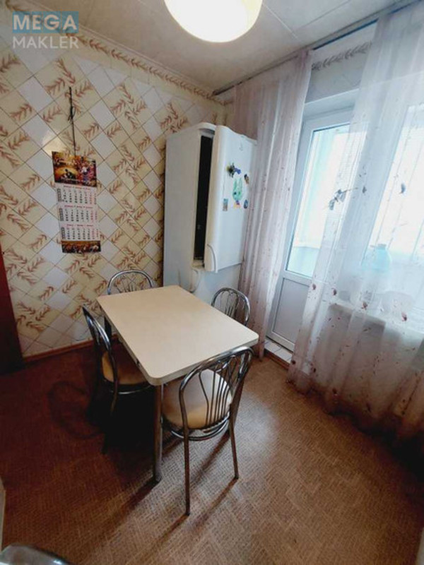 Оренда 3 кімнатної квартири, <a class="location-link" href="/kiev/" title="Недвижимость Київ">Київ</a>, <a class="location-link" href="/kiev/podolskij/" title="Недвижимость Подільський район">Подільський р-н</a>, Георгия Гонгадзе просп., 3А (изображение 7)