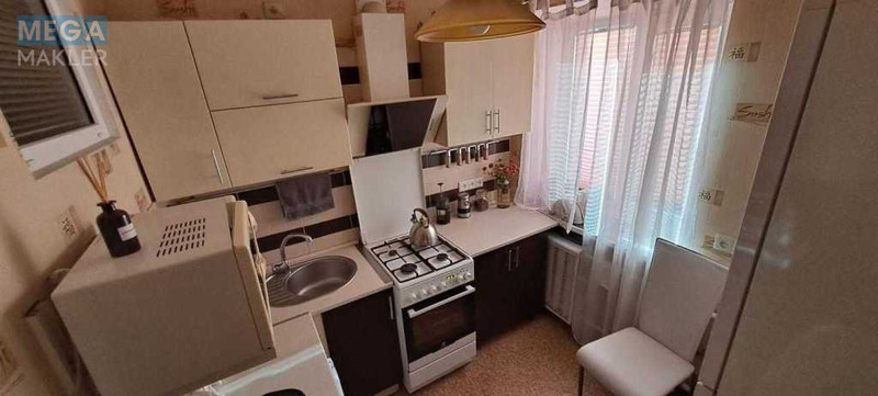 Продаж 1 кімнатної квартири (32/17/6), 5 пов. 5 пов. будинку, <a class="location-link" href="/kiev/" title="Недвижимость Київ">Київ</a>, <a class="location-link" href="/kiev/shevchenkovskij/" title="Недвижимость Шевченківський район">Шевченківський р-н</a>, Борщагівська вул., 212 (изображение 7)