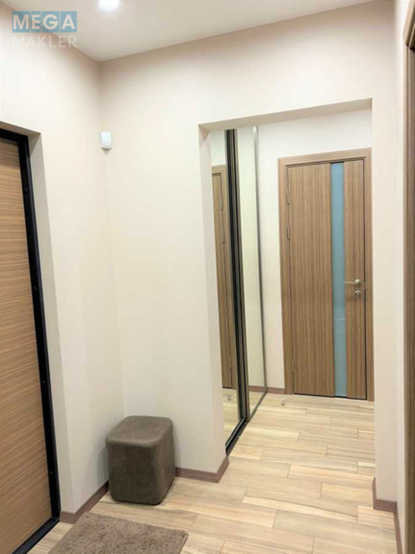 Оренда 1 кімнатної квартири, <a class="location-link" href="/kiev/" title="Недвижимость Київ">Київ</a>, <a class="location-link" href="/kiev/darnickij/" title="Недвижимость Дарницький район">Дарницький р-н</a>, Бориса Гмыри ул., 14Б (изображение 10)
