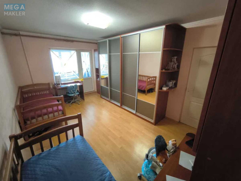 Продаж 3 кімнатної квартири (73/41/9), 6 пов. 9 пов. будинку, <a class="location-link" href="/kiev/" title="Недвижимость Київ">Київ</a>, <a class="location-link" href="/kiev/desnyanskij/" title="Недвижимость Деснянський район">Деснянський р-н</a>, Оноре де Бальзака вул., 46а (изображение 4)