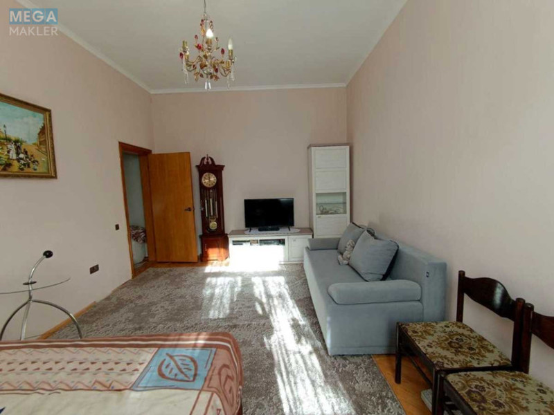 Оренда 1 кімнатної квартири, <a class="location-link" href="/kiev/" title="Недвижимость Київ">Київ</a>, <a class="location-link" href="/kiev/darnickij/" title="Недвижимость Дарницький район">Дарницький р-н</a>, Привокзальная ул., 8/1 (изображение 3)