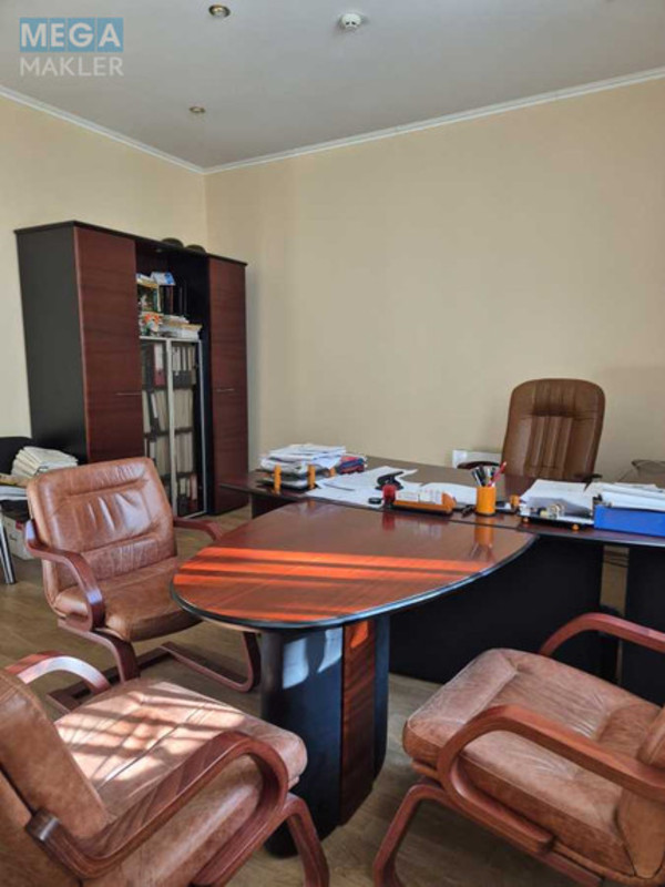 Продаж комерційної нерухомості, 105&nbsp;кв.м, под магазин, <a class="location-link" href="/kiev/" title="Недвижимость Київ">Київ</a>, <a class="location-link" href="/kiev/shevchenkovskij/" title="Недвижимость Шевченківський район">Шевченківський р-н</a>, Ярославська вул., 32 (изображение 3)
