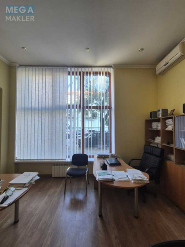Продаж комерційної нерухомості, 105&nbsp;кв.м, под магазин, <a class="location-link" href="/kiev/" title="Недвижимость Київ">Київ</a>, <a class="location-link" href="/kiev/shevchenkovskij/" title="Недвижимость Шевченківський район">Шевченківський р-н</a>, Ярославська вул., 32 (изображение 10)