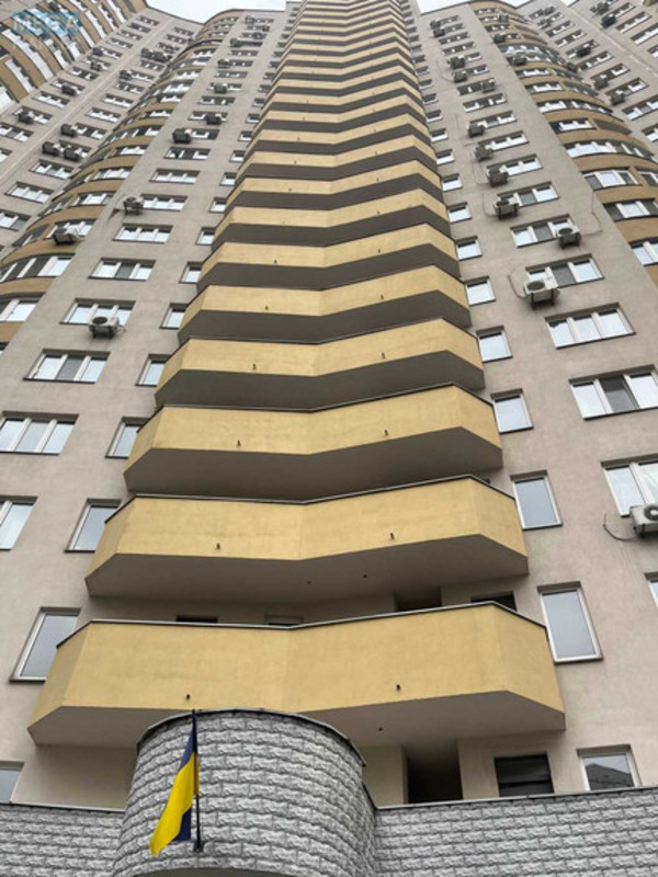 Продаж 4 кімнатної квартири (140/79/17), 11 пов. 23 пов. будинку, <a class="location-link" href="/kiev/" title="Недвижимость Київ">Київ</a>, <a class="location-link" href="/kiev/darnickij/" title="Недвижимость Дарницький район">Дарницький р-н</a>, Днепровская наб., 25 (изображение 4)