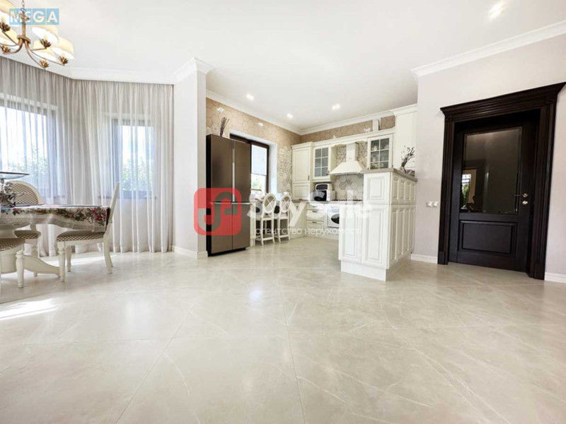 Продаж дома, 2&nbsp;поверху, 460&nbsp;кв.м, 5&nbsp;кімнат, ділянка 8&nbsp;соток, <a class="location-link" href="/gatnoe/" title="Недвижимость Гатне">Гатне</a>, Польова, 56 (изображение 3)