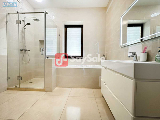 Продаж дома, 2&nbsp;поверху, 460&nbsp;кв.м, 5&nbsp;кімнат, ділянка 8&nbsp;соток, <a class="location-link" href="/gatnoe/" title="Недвижимость Гатне">Гатне</a>, Польова, 56 (изображение 16)