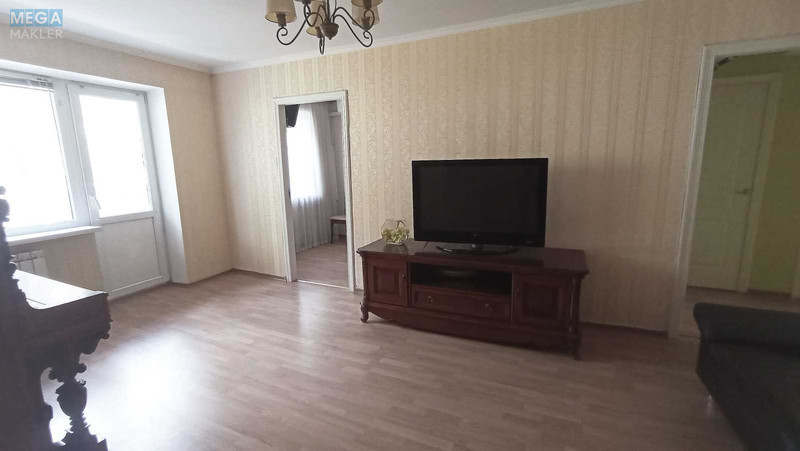 Продаж 3 кімнатної квартири (60/40/7), 3 пов. 5 пов. будинку, <a class="location-link" href="/kiev/" title="Недвижимость Київ">Київ</a>, <a class="location-link" href="/kiev/solomenskij/" title="Недвижимость Солом'янський район">Солом'янський р-н</a>, Ушинского ул., 10 (изображение 5)