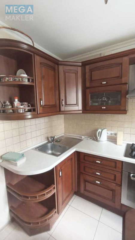 Продаж 3 кімнатної квартири (60/40/7), 3 пов. 5 пов. будинку, <a class="location-link" href="/kiev/" title="Недвижимость Київ">Київ</a>, <a class="location-link" href="/kiev/solomenskij/" title="Недвижимость Солом'янський район">Солом'янський р-н</a>, Ушинского ул., 10 (изображение 8)
