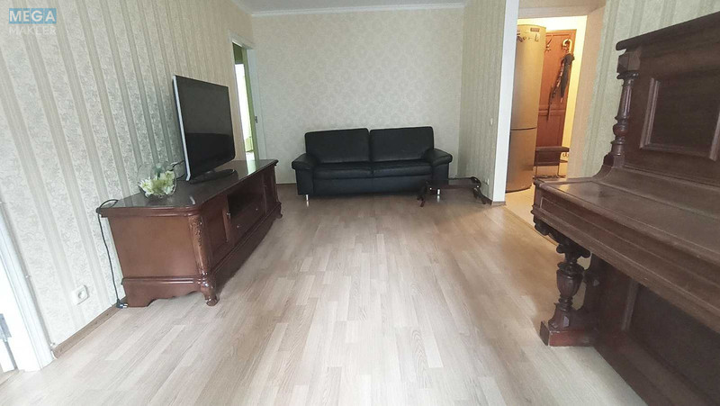 Продаж 3 кімнатної квартири (60/40/7), 3 пов. 5 пов. будинку, <a class="location-link" href="/kiev/" title="Недвижимость Київ">Київ</a>, <a class="location-link" href="/kiev/solomenskij/" title="Недвижимость Солом'янський район">Солом'янський р-н</a>, Ушинского ул., 10 (изображение 10)