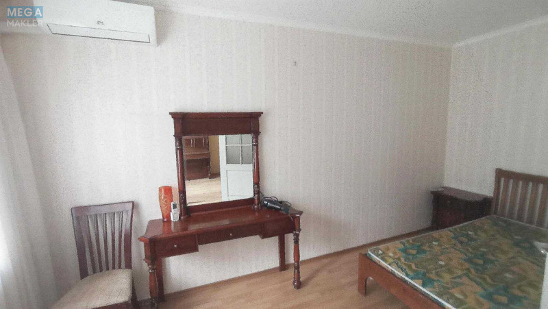 Продаж 3 кімнатної квартири (60/40/7), 3 пов. 5 пов. будинку, <a class="location-link" href="/kiev/" title="Недвижимость Київ">Київ</a>, <a class="location-link" href="/kiev/solomenskij/" title="Недвижимость Солом'янський район">Солом'янський р-н</a>, Ушинского ул., 10 (изображение 11)