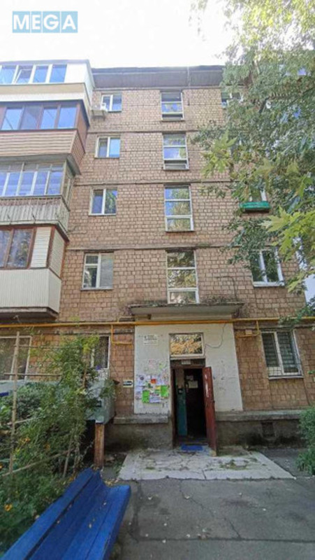 Продаж 3 кімнатної квартири (60/40/7), 3 пов. 5 пов. будинку, <a class="location-link" href="/kiev/" title="Недвижимость Київ">Київ</a>, <a class="location-link" href="/kiev/solomenskij/" title="Недвижимость Солом'янський район">Солом'янський р-н</a>, Ушинского ул., 10 (изображение 24)