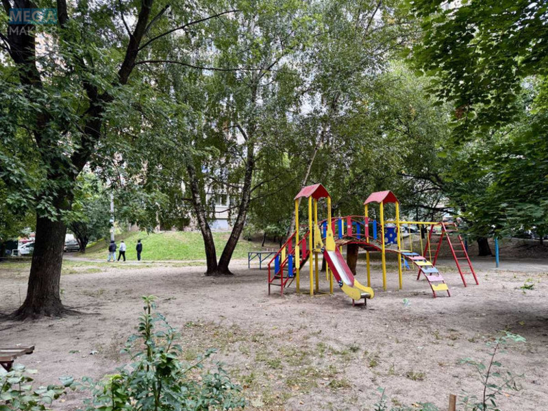 Продаж 1 кімнатної квартири (41/18/9), 3 пов. 10 пов. будинку, <a class="location-link" href="/kiev/" title="Недвижимость Київ">Київ</a>, <a class="location-link" href="/kiev/svyatoshinskij/" title="Недвижимость Святошинський район">Святошинський р-н</a>, Василия Стуса ул., 28 (изображение 16)