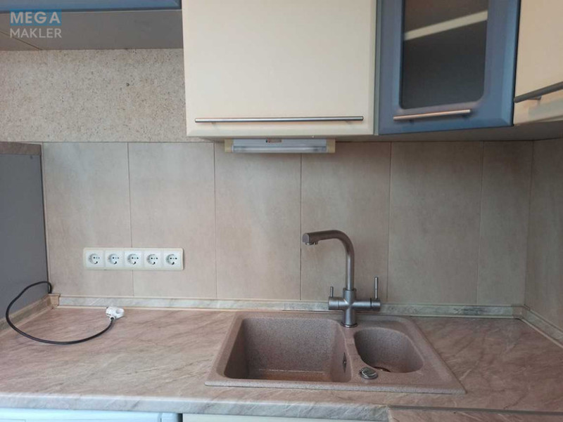 Оренда 1 кімнатної квартири, <a class="location-link" href="/kiev/" title="Недвижимость Київ">Київ</a>, <a class="location-link" href="/kiev/obolonskij/" title="Недвижимость Оболонський район">Оболонський р-н</a>, Героев Сталинграда просп., 36 (изображение 3)