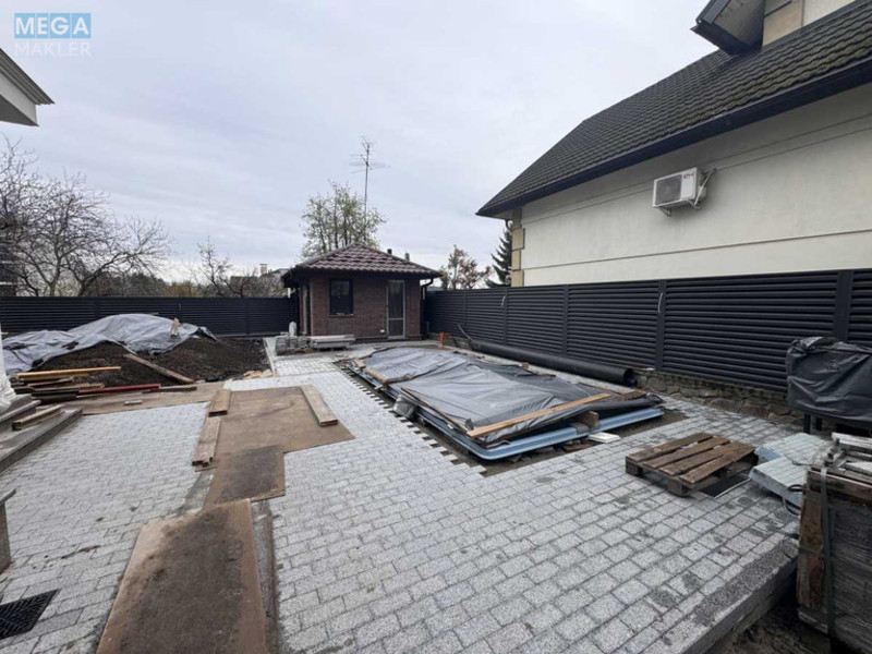 Продаж дома, 2&nbsp;поверху, 475&nbsp;кв.м, 5&nbsp;кімнат, ділянка 8&nbsp;соток, <a class="location-link" href="/kiev/" title="Недвижимость Київ">Київ</a>, <a class="location-link" href="/kiev/pecherskij/" title="Недвижимость Печерський район">Печерський р-н</a>, Бусловская ул., 23 (изображение 7)