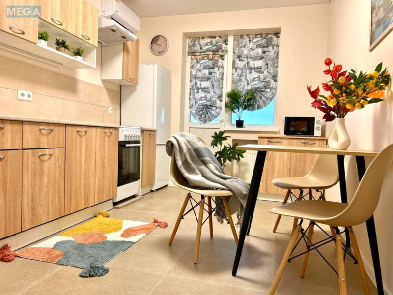 Продаж 2 кімнатної квартири (70/42/12), 11 пов. 12 пов. будинку, <a class="location-link" href="/sofievskaya-borshagovka/" title="Недвижимость Софіївська Борщагівка">Софіївська Борщагівка</a>, Чубинського, 8Б (изображение 3)
