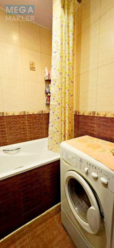 Продаж 1 кімнатної квартири (35/17/8,5), 7 пов. 9 пов. будинку, <a class="location-link" href="/kiev/" title="Недвижимость Київ">Київ</a>, <a class="location-link" href="/kiev/svyatoshinskij/" title="Недвижимость Святошинський район">Святошинський р-н</a>, Тулузи вул., 3 (изображение 4)