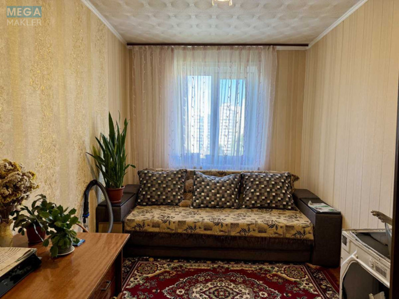 Продаж 3 кімнатної квартири (69/42/8), 9 пов. 10 пов. будинку, <a class="location-link" href="/kiev/" title="Недвижимость Київ">Київ</a>, <a class="location-link" href="/kiev/svyatoshinskij/" title="Недвижимость Святошинський район">Святошинський р-н</a>, Прилужная ул., 10 (изображение 11)