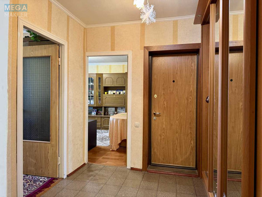 Продаж 3 кімнатної квартири (69/42/8), 9 пов. 10 пов. будинку, <a class="location-link" href="/kiev/" title="Недвижимость Київ">Київ</a>, <a class="location-link" href="/kiev/svyatoshinskij/" title="Недвижимость Святошинський район">Святошинський р-н</a>, Прилужная ул., 10 (изображение 12)
