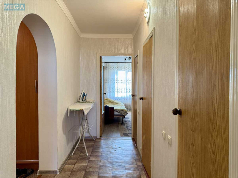 Продаж 3 кімнатної квартири (69/42/8), 9 пов. 10 пов. будинку, <a class="location-link" href="/kiev/" title="Недвижимость Київ">Київ</a>, <a class="location-link" href="/kiev/svyatoshinskij/" title="Недвижимость Святошинський район">Святошинський р-н</a>, Прилужная ул., 10 (изображение 14)