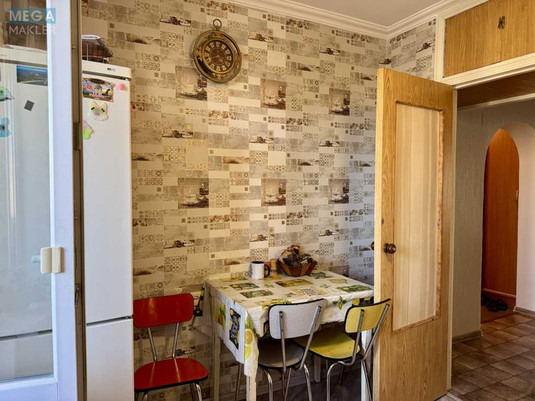 Продаж 3 кімнатної квартири (69/42/8), 9 пов. 10 пов. будинку, <a class="location-link" href="/kiev/" title="Недвижимость Київ">Київ</a>, <a class="location-link" href="/kiev/svyatoshinskij/" title="Недвижимость Святошинський район">Святошинський р-н</a>, Прилужная ул., 10 (изображение 17)