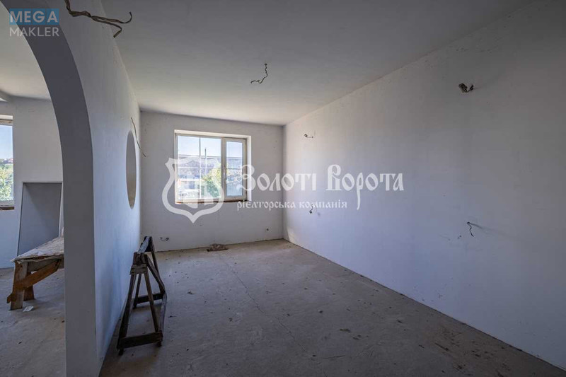 Продаж дома, 2&nbsp;поверху, 286&nbsp;кв.м, 5&nbsp;кімнат, ділянка 10&nbsp;соток, <a class="location-link" href="/kiev/" title="Недвижимость Київ">Київ</a>, <a class="location-link" href="/kiev/darnickij/" title="Недвижимость Дарницький район">Дарницький р-н</a>, Лермонтова вул., 13а (изображение 6)