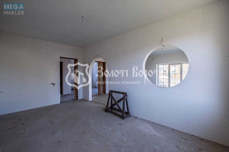 Продаж дома, 2&nbsp;поверху, 286&nbsp;кв.м, 5&nbsp;кімнат, ділянка 10&nbsp;соток, <a class="location-link" href="/kiev/" title="Недвижимость Київ">Київ</a>, <a class="location-link" href="/kiev/darnickij/" title="Недвижимость Дарницький район">Дарницький р-н</a>, Лермонтова вул., 13а (изображение 7)