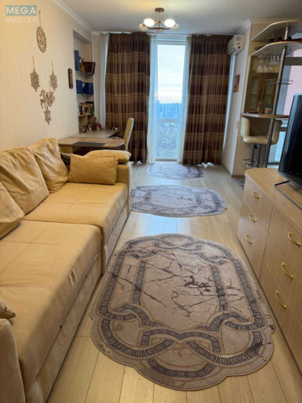 Продаж 2 кімнатної квартири (70/?/20), 29 пов. 35 пов. будинку, <a class="location-link" href="/kiev/" title="Недвижимость Київ">Київ</a>, <a class="location-link" href="/kiev/dneprovskij/" title="Недвижимость Дніпровський район">Дніпровський р-н</a>, Соборности просп. (изображение 2)